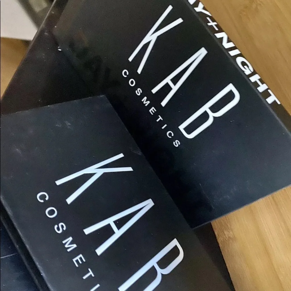 Kab cosmetics eyeshadow‎ palette